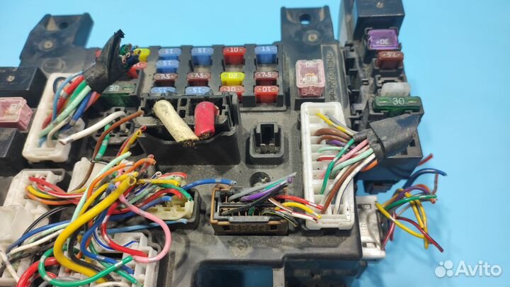 Блок предохранителей салонный Mitsubishi Lancer 10