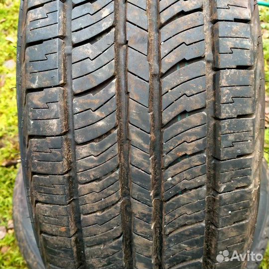 Kumho Road Venture APT KL51 235/65 R17 104H