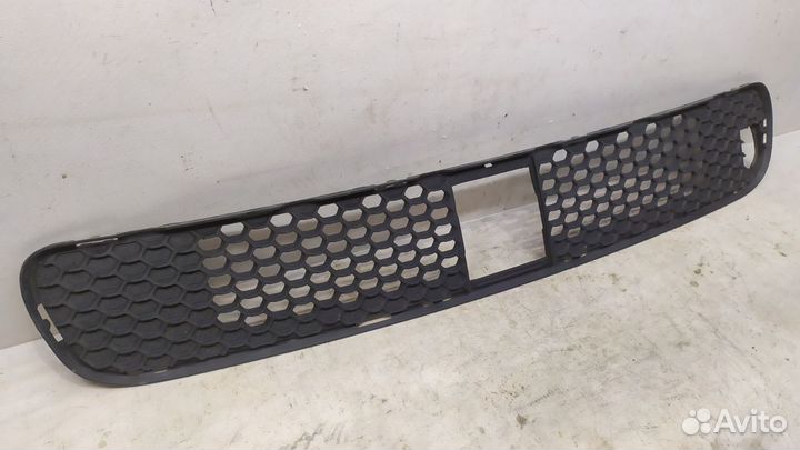 Решетка бампера передняя Jeep Grand Cherokee WK2