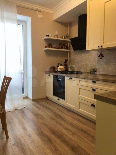 2-к. квартира, 58 м², 1/8 эт.