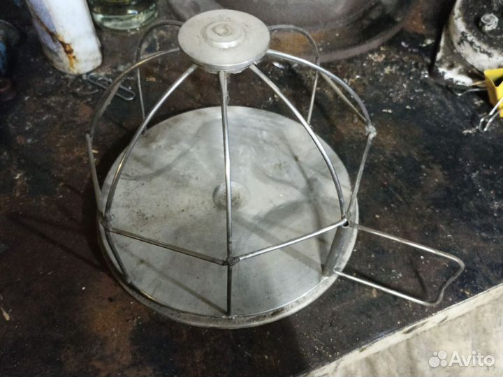 Донная кормушка