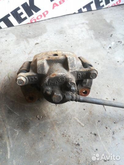 Суппорт передний правый Lifan Solano 2008