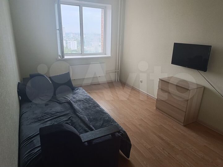 Комната 15 м² в 2-к., 18/18 эт.