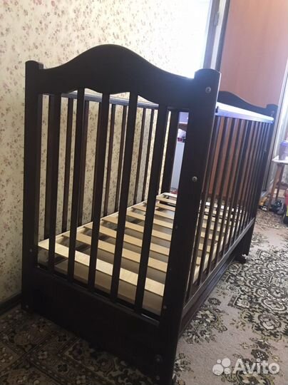 Детская кроватка