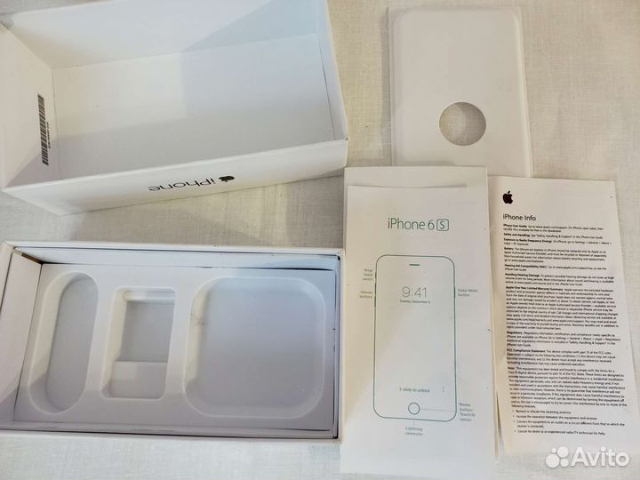 Коробка от iPhone 6s и сережек