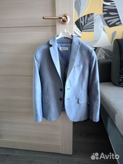Школьный пиджак,жилет для мальчика 122 128