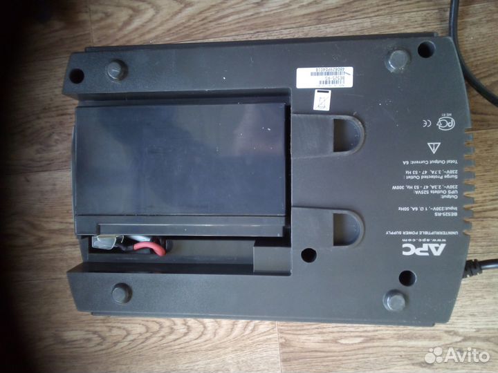 Ибп APC Back-UPS ES 525
