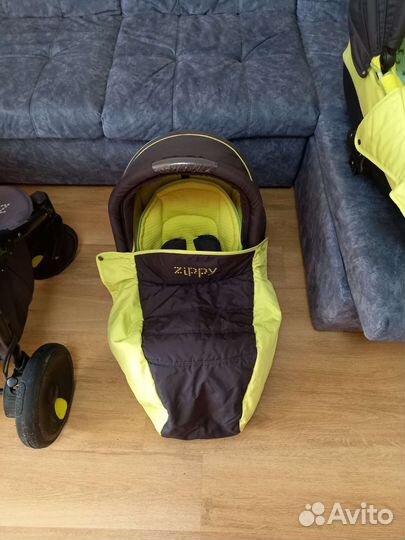 Коляска 3 в 1 tutis zippy