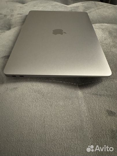 MacBook Air 13 M1 8/256GB SPG 8ц