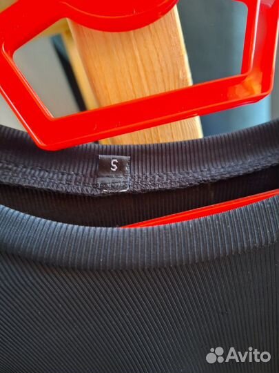 Футболка с рукавами крылышками