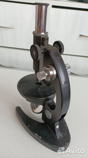 Микроскоп производства СССР