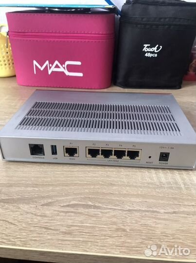 Межсетевой экран zyxel zywall USG 20