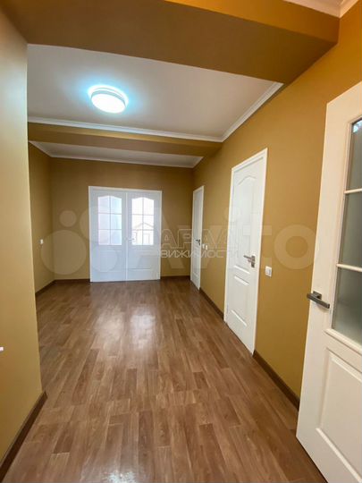 2-к. квартира, 73 м², 9/9 эт.