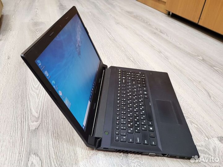 Lenovo/15.6/AMD E1/акб держит