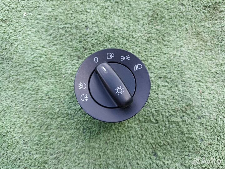 Блок управления светом Volkswagen Jetta седан 1.6