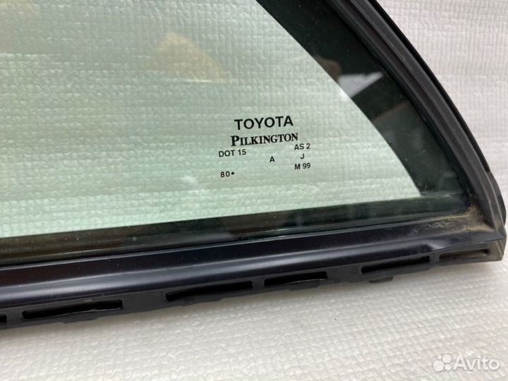 Форточка двери задняя левая Toyota Camry V50/V55