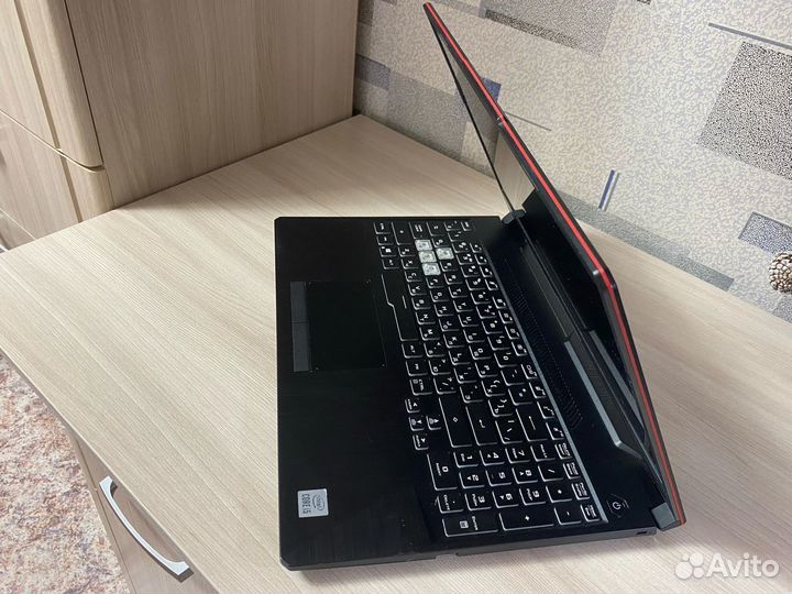 Продам ноутбук