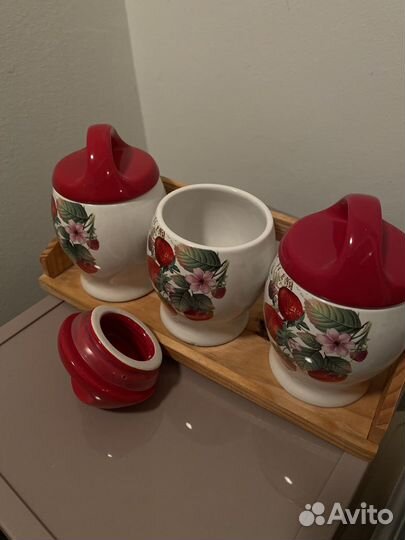 Набор контейнеров