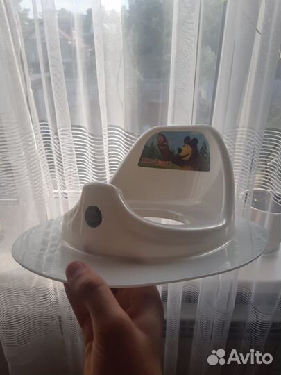 Детское сиденье на унитаз