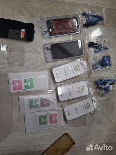 Стекла и чехлы на на iPhone SE и 5 S