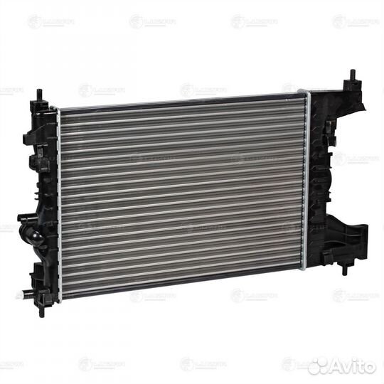 Радиатор охлаждения Opel Astra J (2009-2017) luzar