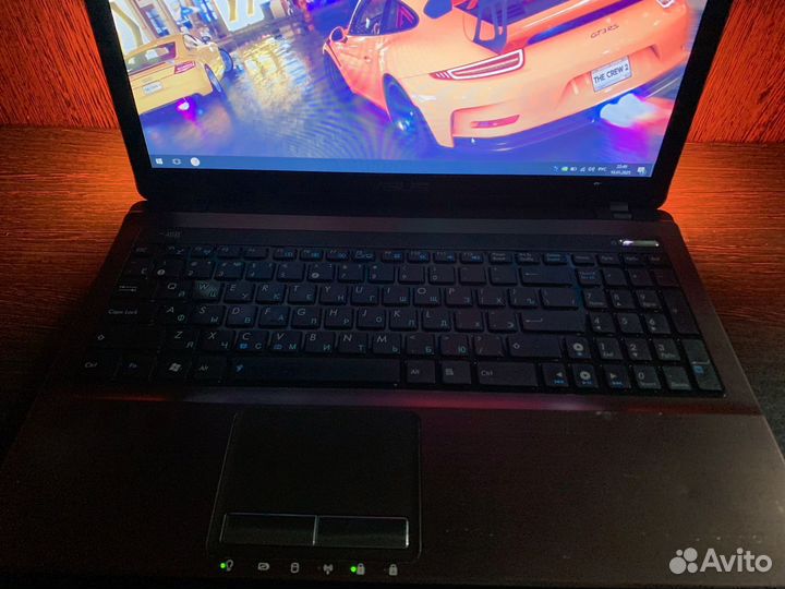 Ноутбук asus: intel i3/ 8gb/ Geforce/SSD