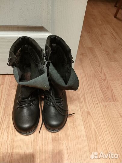 Продаю армейские берцы