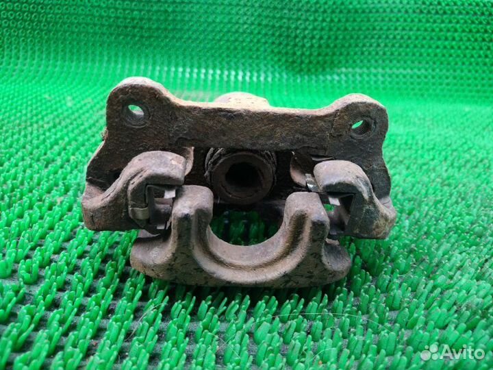 Суппорт задний правый Byd F3 XC 4G15S 2008