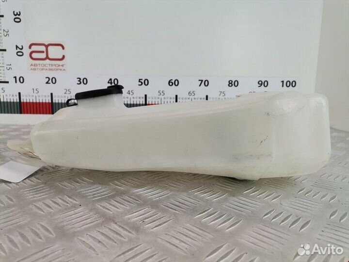 Бачок омывателя для Dacia Duster 8200609549