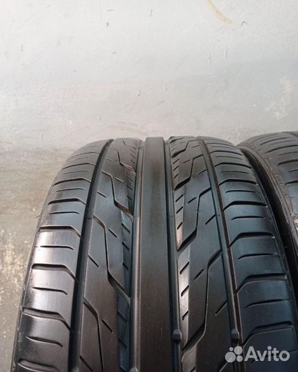 Toyo Extensa HP 255/35 R20 100Z