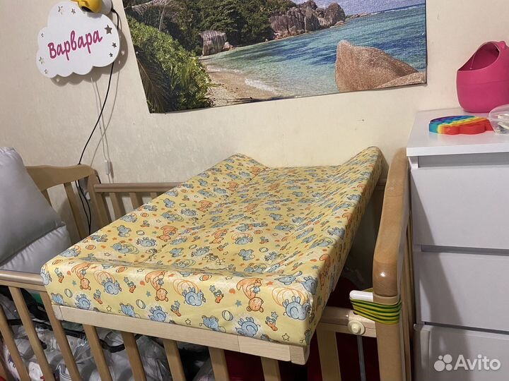 Пеленальная доска,столик на кроватку