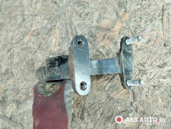 Подушка крепления двигателя Toyota RAV4