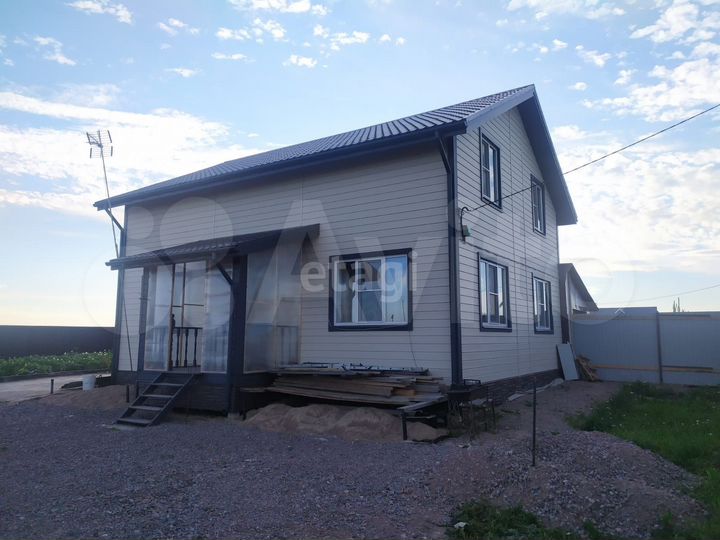 Дом 160 м² на участке 9 сот.