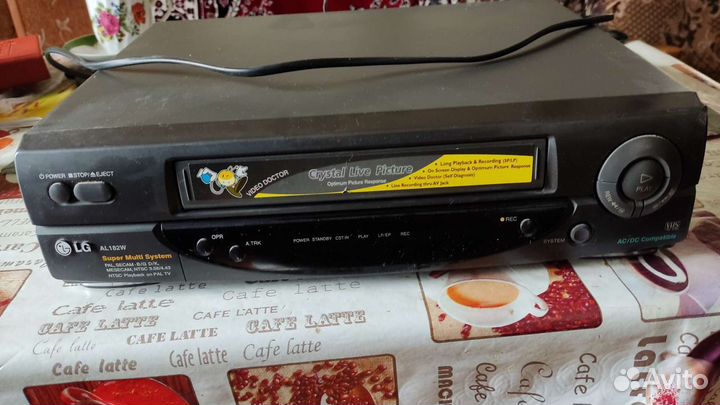 Видеомагнитофон lg