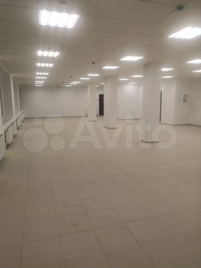 Здание, 570 м²