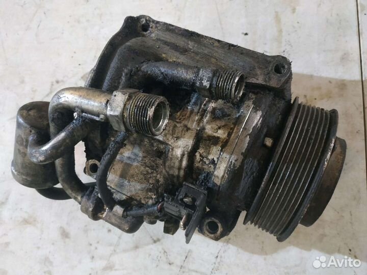 Компрессор кондиционера Mercedes 140