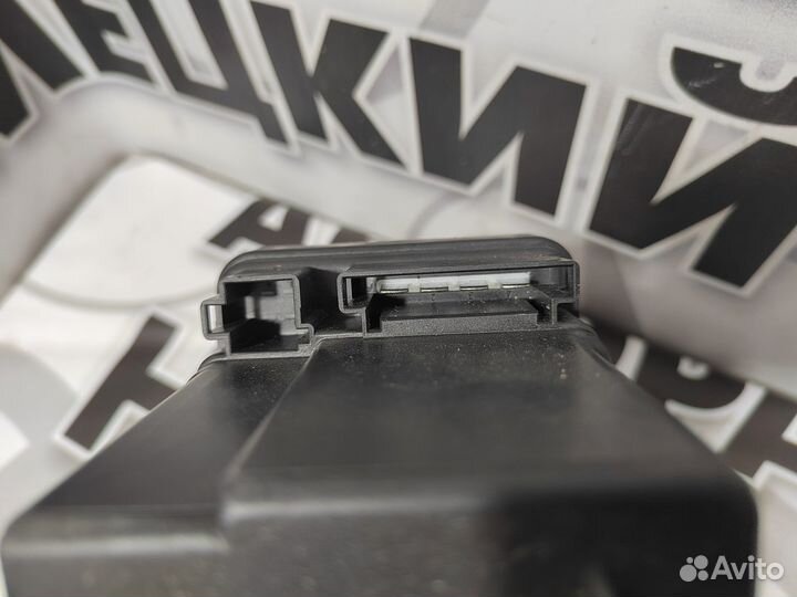 Компрессор центрального замка Mercedes W210 рест