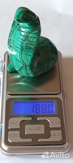 Змея из малахита