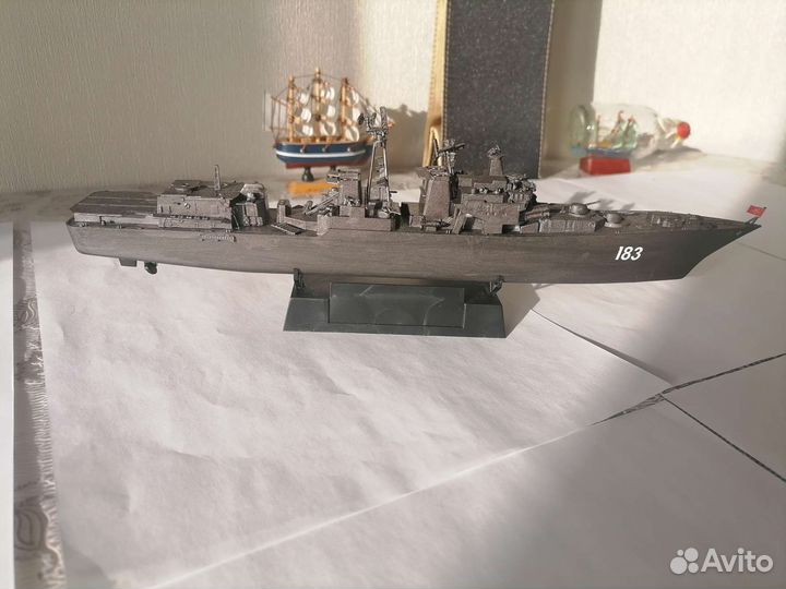Модель корабля бпк адмирал виноградов 183