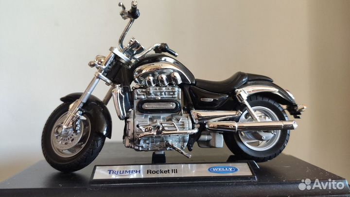 Коллекционная модель мотоцикла Triumph Rocket III