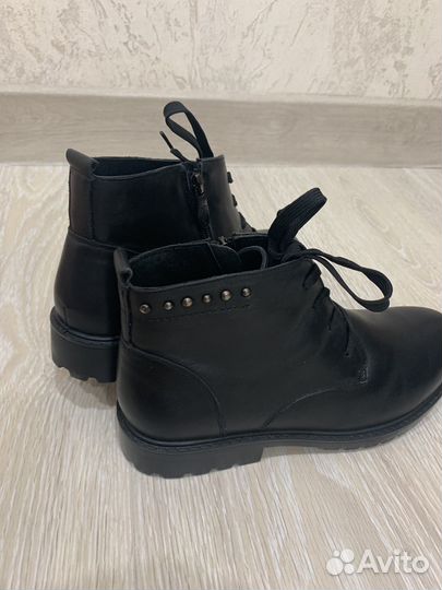 Ботинки женские