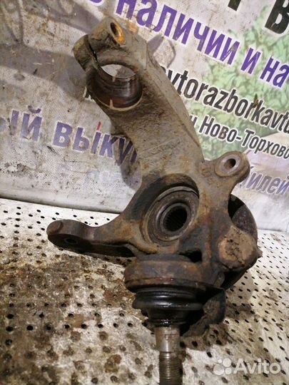 Кулак передний левый Ford Tourneo Connect 1.8 DI