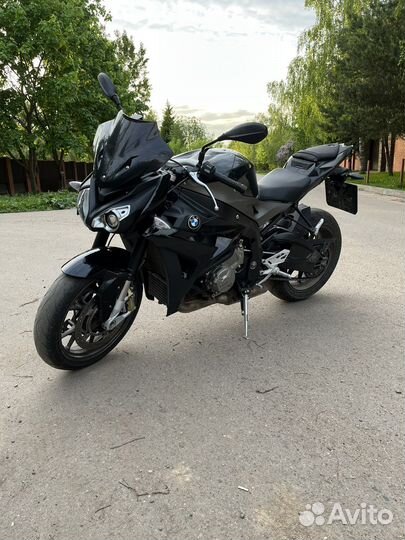 BMW S1000r