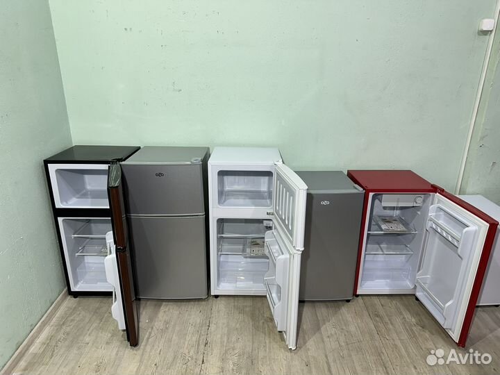 Холодильник новый небольшой