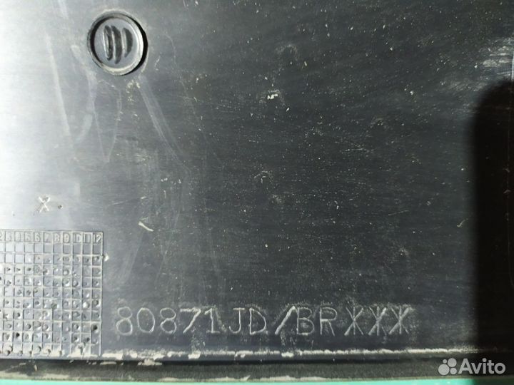 Молдинг двери передний левый Nissan Qashqai