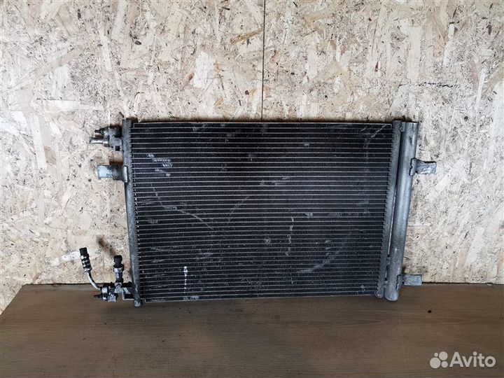 Радиатор кондиционера Opel Astra J 2010