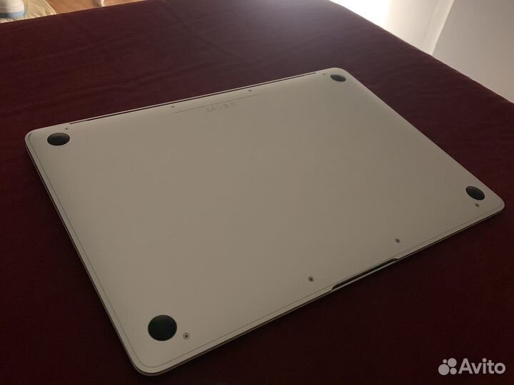 Macbook 12 (2015, 8/256)