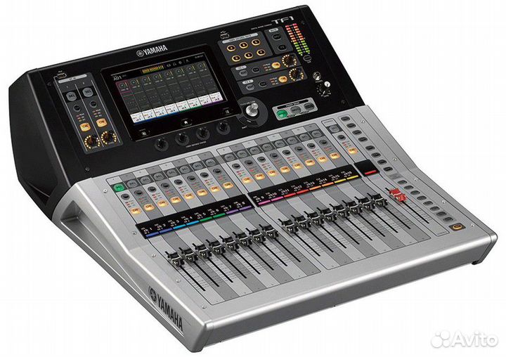 Yamaha TF1 Цифровая микшерная консоль