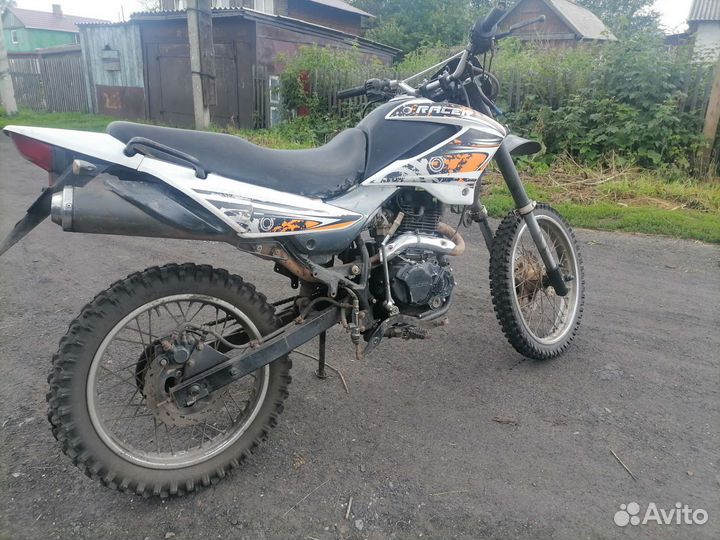 Racer Pantera 200