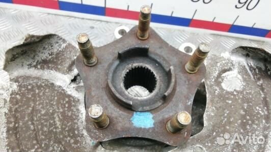 Ступица задняя левая jaguar XF (X250) (84S32MH01)